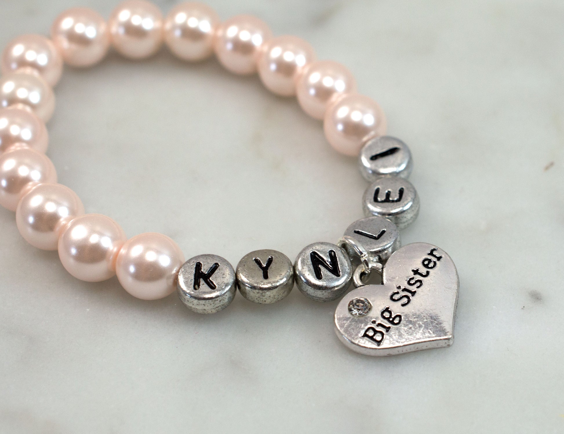 Name Big Sister Pale Pink Pearl Bracelet, Personalized Big Sister Gift, Stretchy Toddler Bracelet, Baby Shower Gift for Big Sister